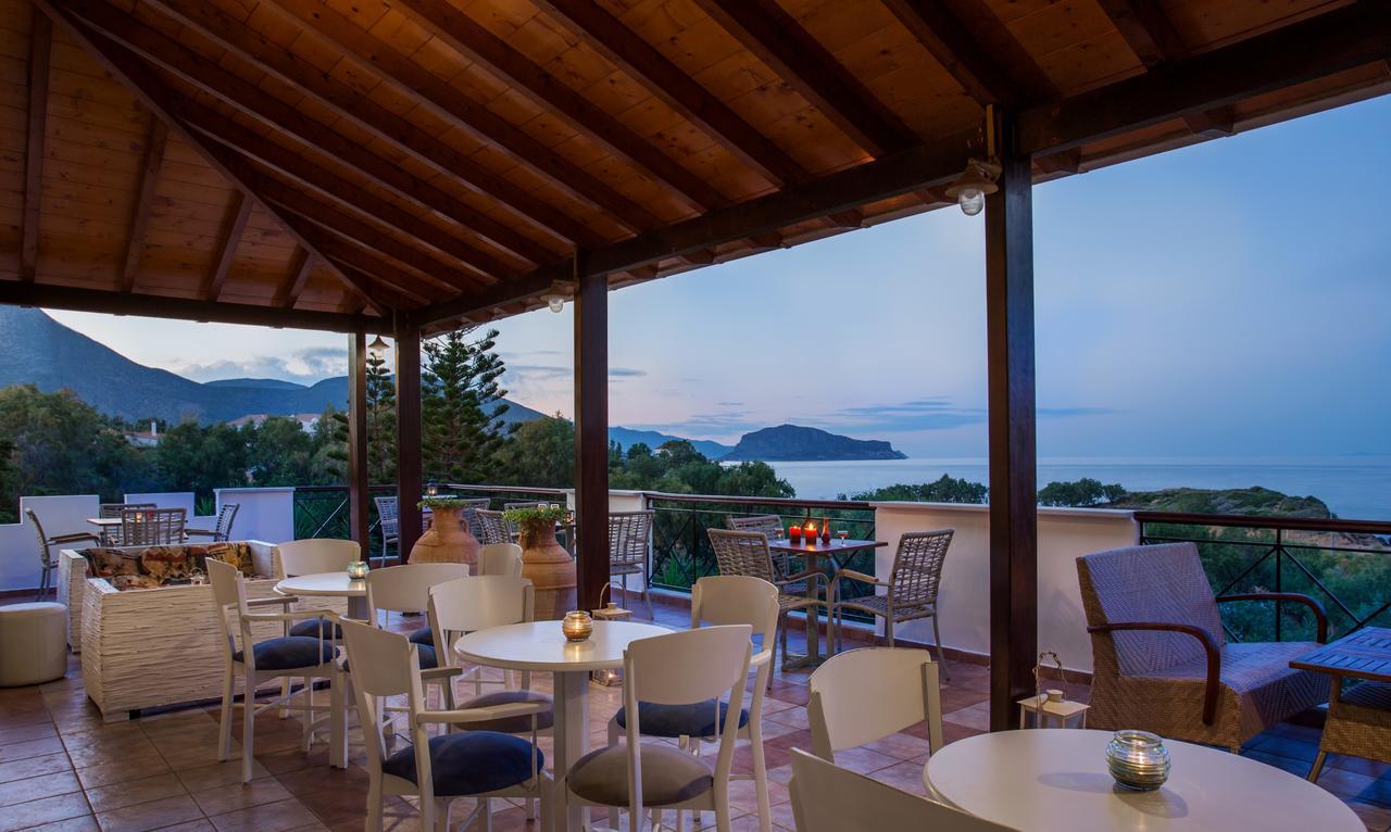 Iris Beach Hotel โมเน็มวาซี ภายนอก รูปภาพ